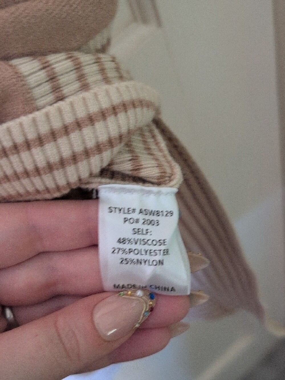 Tan Button-up Top - Picture 5 of 6